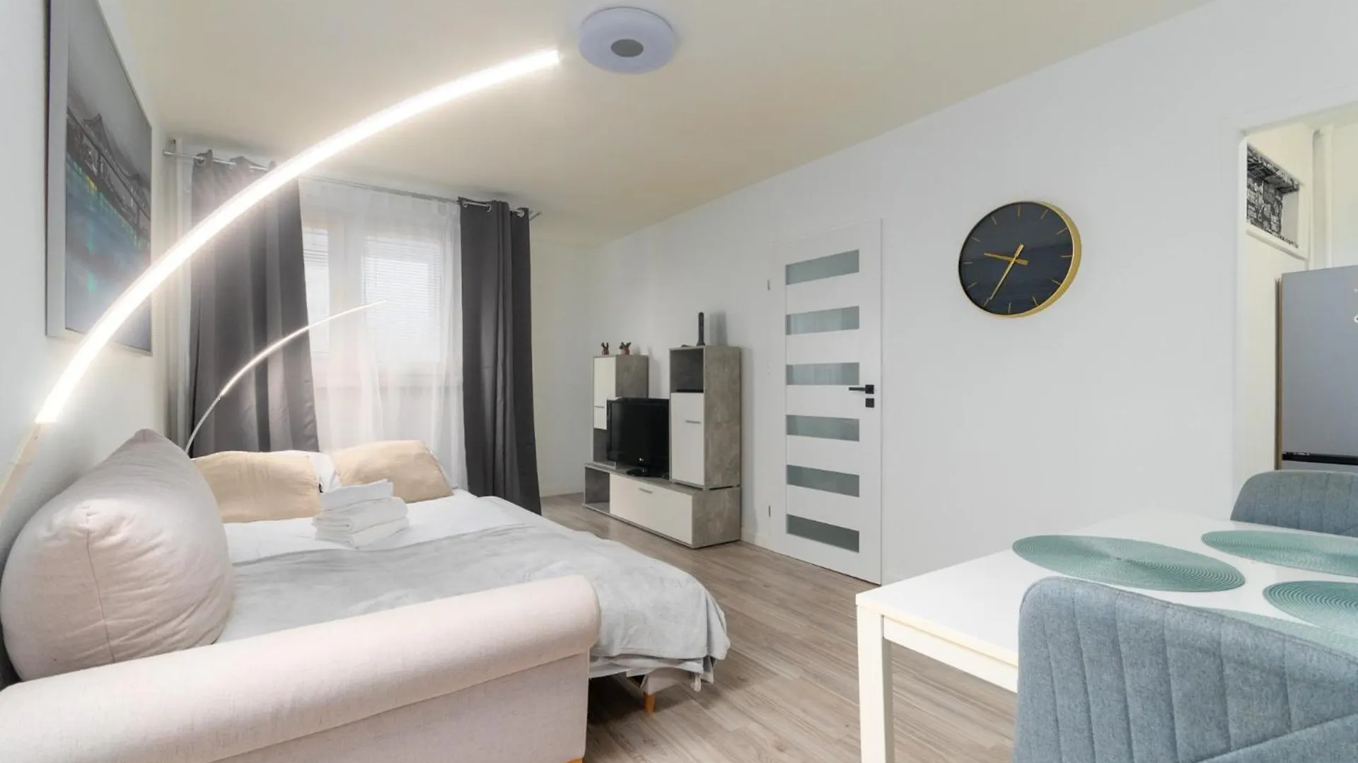 Wroclaw Ocean Blue Apartment